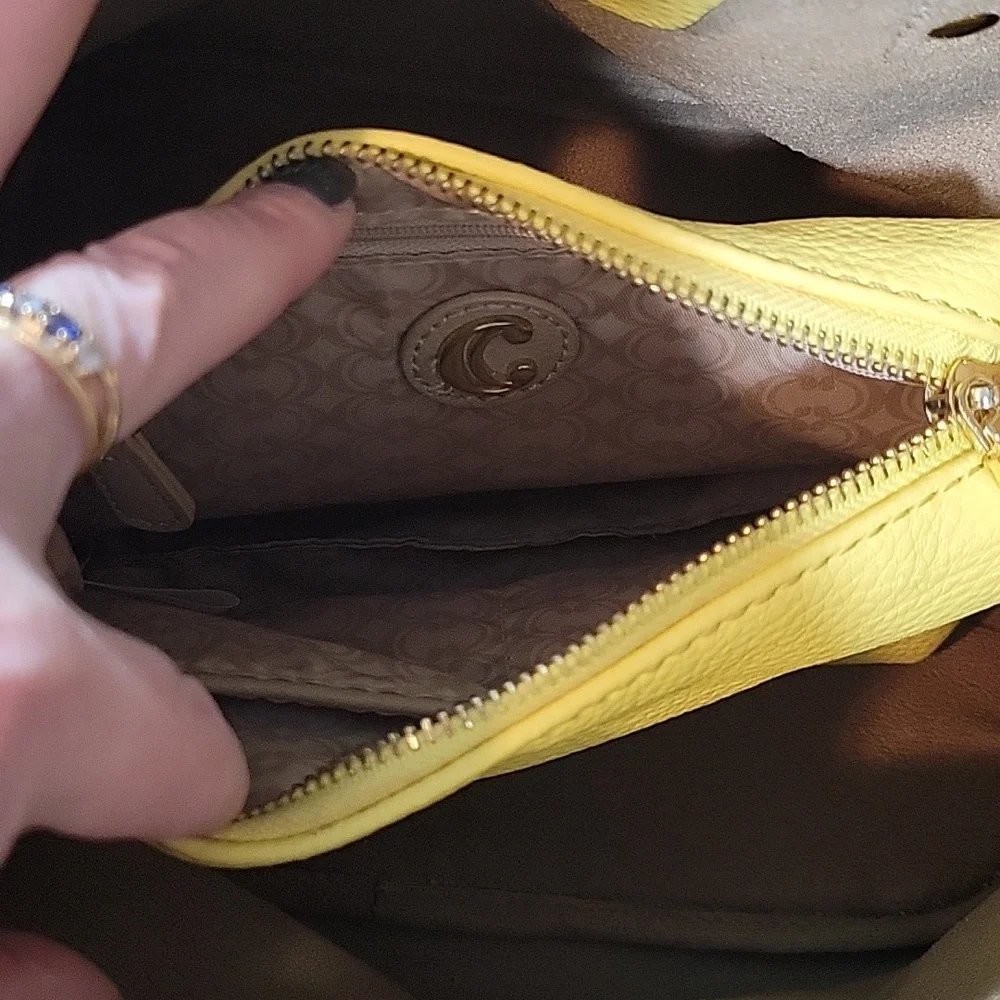 Charming Charlie Vibrant Yellow Tote Bag - Picture 2 of 4